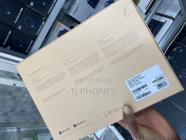 New Microsoft Surface Pro 512 GB Yellow · Photo 3