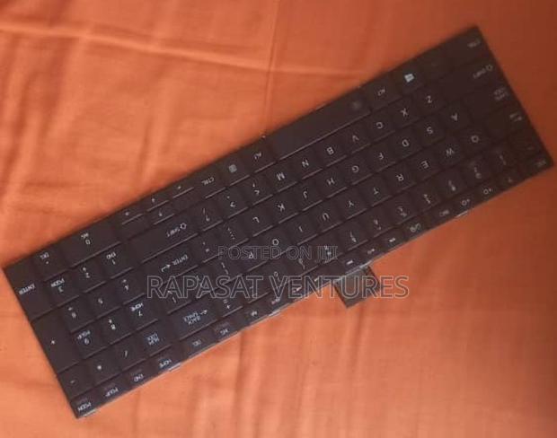Keyboard for Toshiba C850 Black · Photo 1