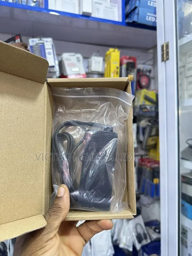 Lenovo Type C Ac Adopter · Photo 1