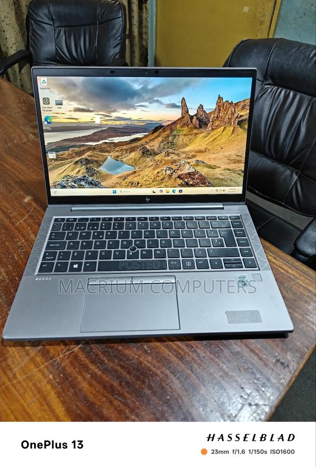 Laptop HP ZBook Firefly 14 G7 32GB Intel Core i7 SSD 512GB · Photo 4