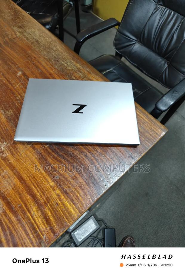 Laptop HP ZBook Firefly 14 G7 32GB Intel Core i7 SSD 512GB · Photo 6
