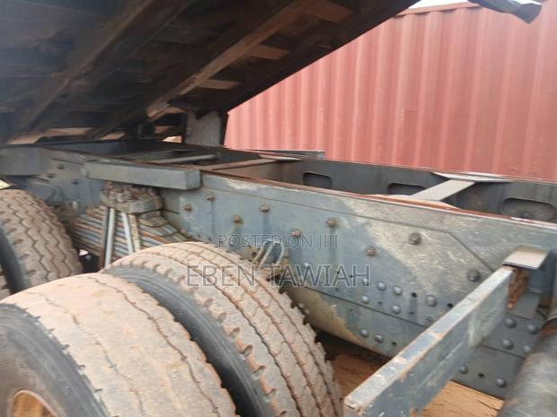 Howo A7 Dump Truck 6x4 2015 · Photo 3