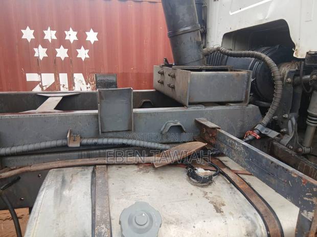 Howo A7 Dump Truck 6x4 2015 · Photo 5