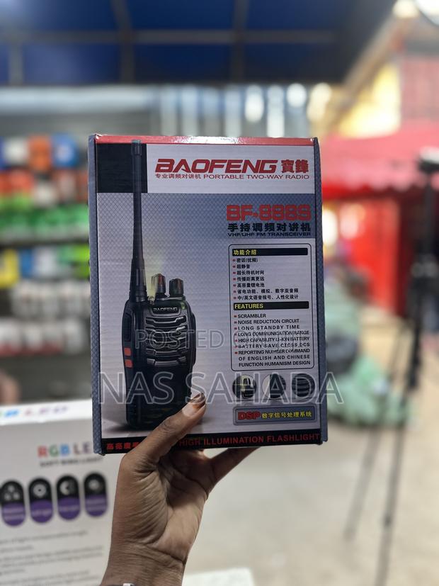 2in1 Baofeng Walkie Talkie · Photo 1