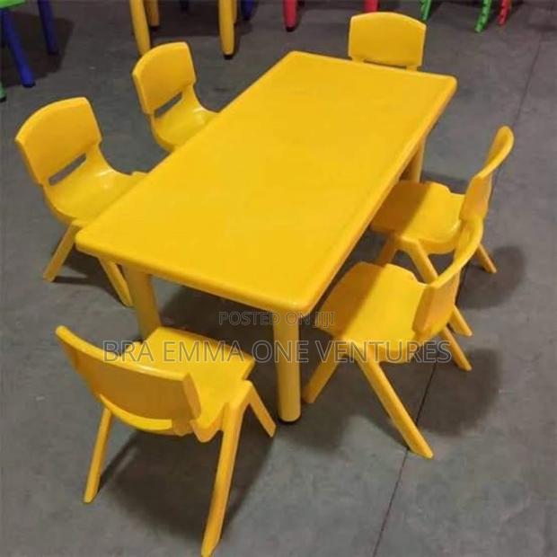 Preschool Table And Chairs · Photo 1
