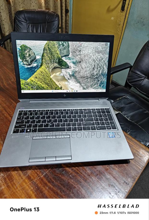 Laptop HP ZBook 15 G4 16GB Intel Core I7 SSD 512GB · Photo 3