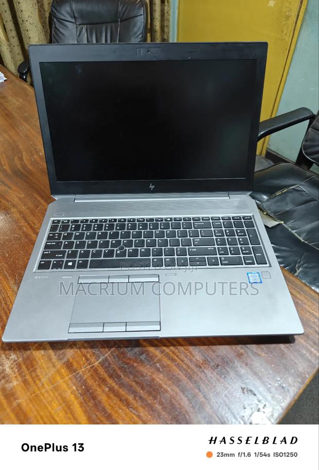 Laptop HP ZBook 15 G4 16GB Intel Core I7 SSD 512GB · Photo 5