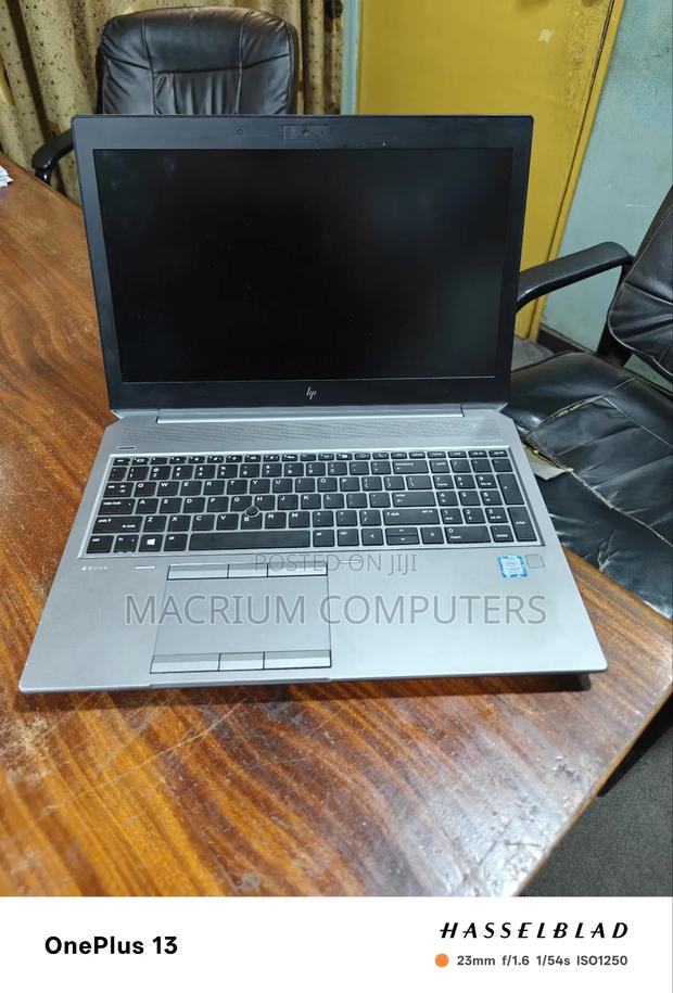 Laptop HP ZBook 15 G4 16GB Intel Core I7 SSD 512GB · Photo 6