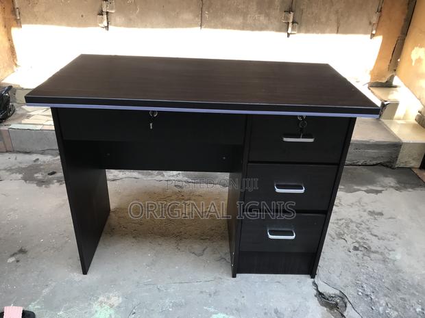Office Table · Photo 2