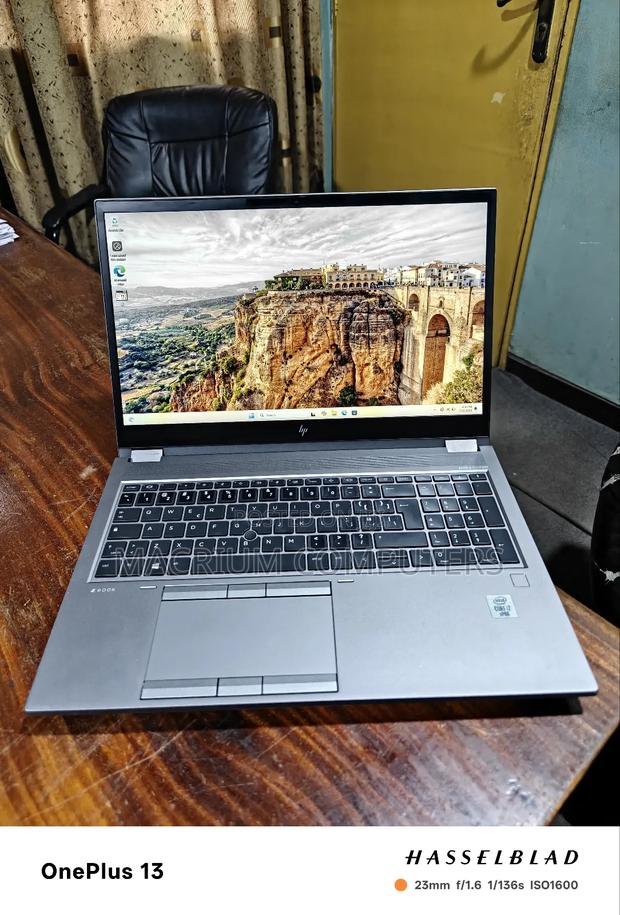 Laptop HP Zbook Fury 15 G7 32GB Intel Core i7 SSD 512GB · Photo 1
