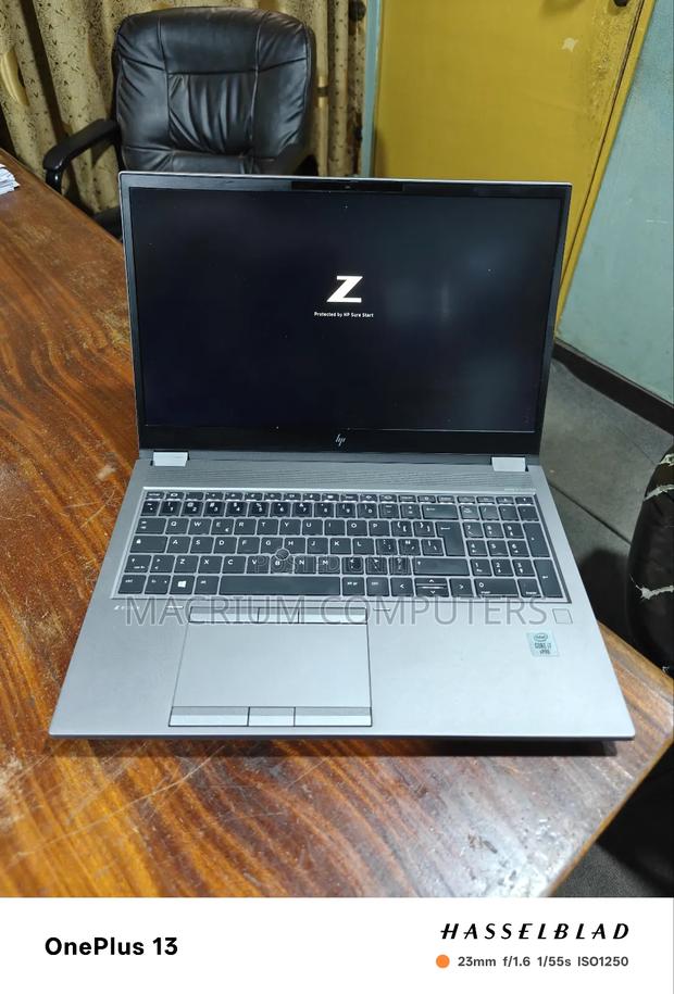 Laptop HP Zbook Fury 15 G7 32GB Intel Core i7 SSD 512GB · Photo 2
