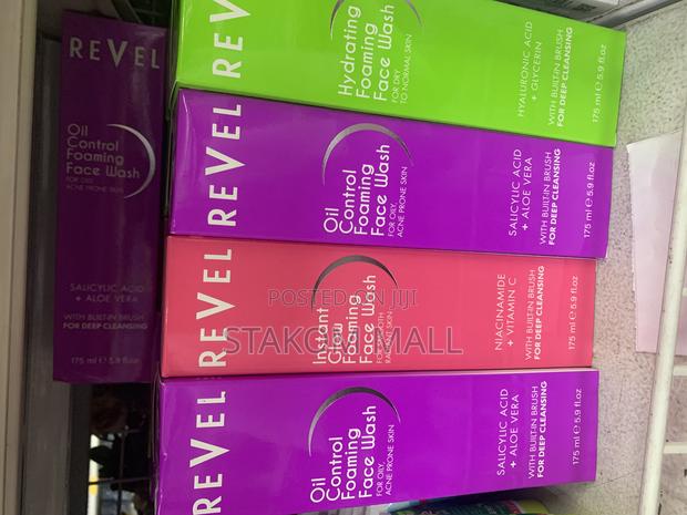 Reveal Skin Care Face Wash · Photo 1
