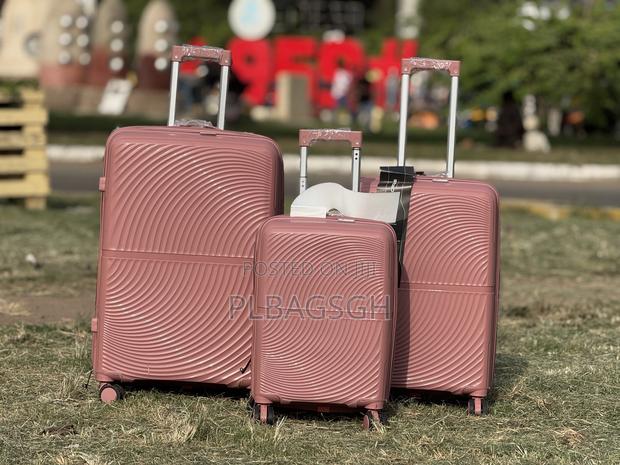 Three Set Pieces Luggage Unbreakable · Photo 2