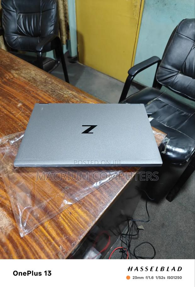 Laptop HP Zbook Fury 15 G7 16GB Intel Core i5 SSD 512GB · Photo 3