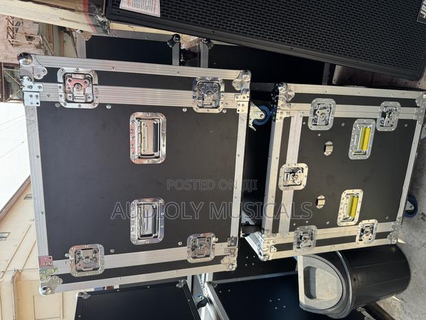 Lud Amplifiers Rack 12 Units/Dj Type · Photo 2