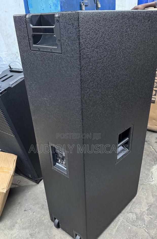 Peavey Speaker · Photo 1
