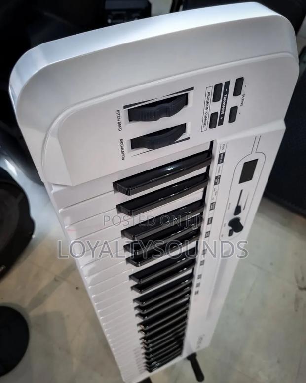 Samson Carbon49 Midi Keyboard · Photo 2