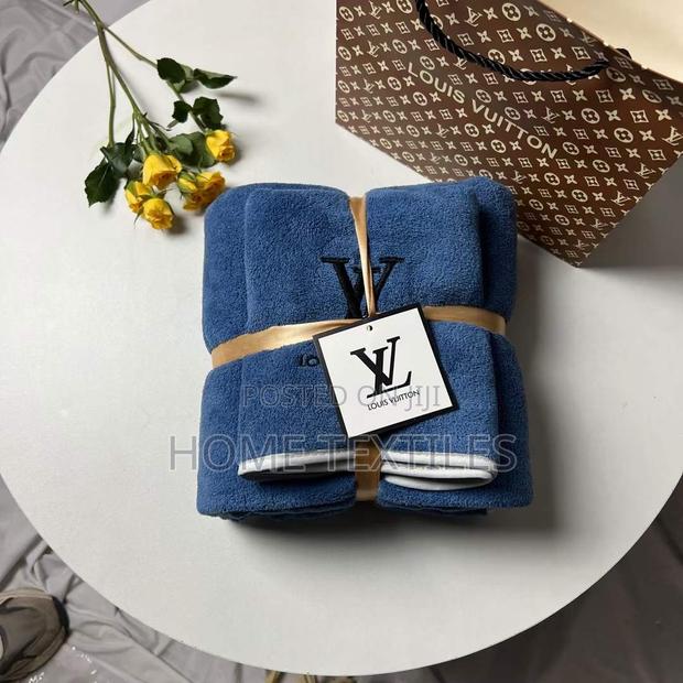 Bath Towel And Salon Towel · Photo 1