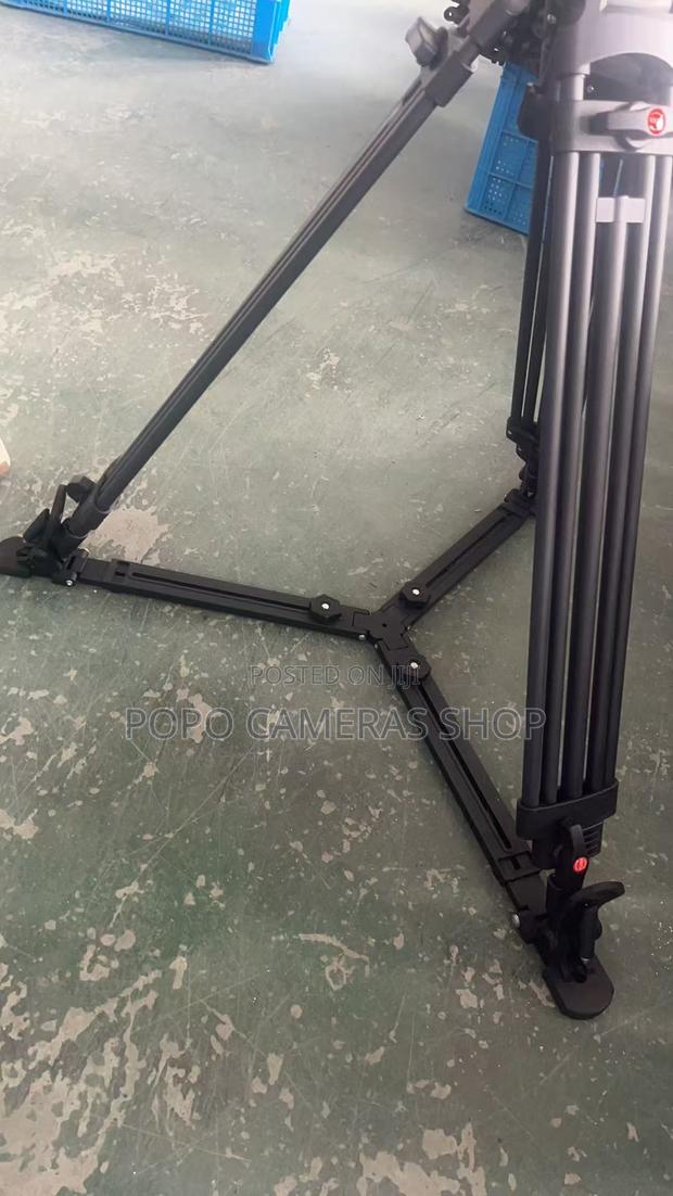Beams Bs-H1 Heavy Duty Flat-Base Pro Tripod · Photo 2
