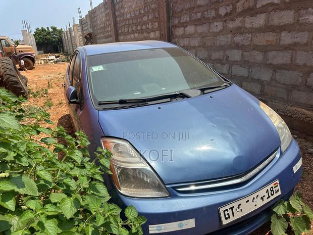 Toyota Prius Liftback 2009 Blue · Photo 2