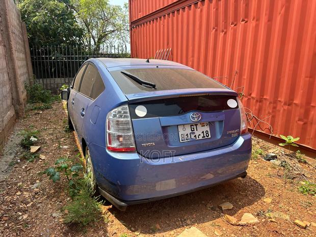 Toyota Prius Liftback 2009 Blue · Photo 3