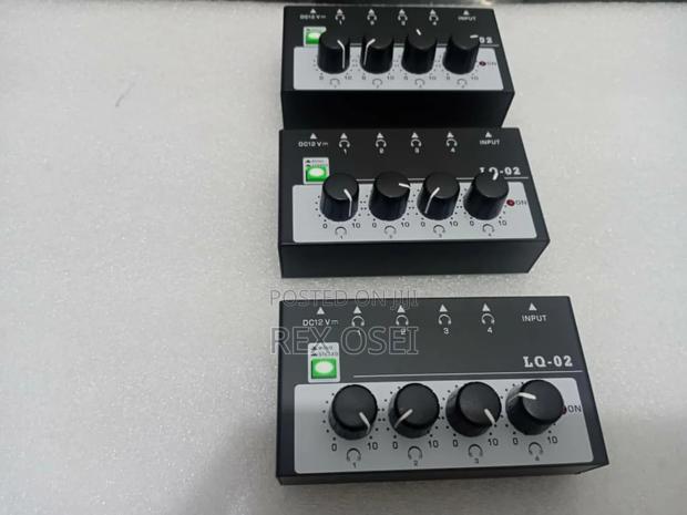 Headphone Amplifier 4channel · Photo 1
