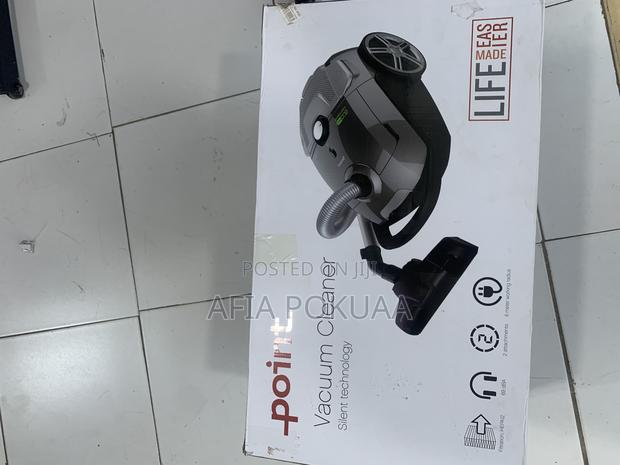 Vacuum Cleaner · Photo 1