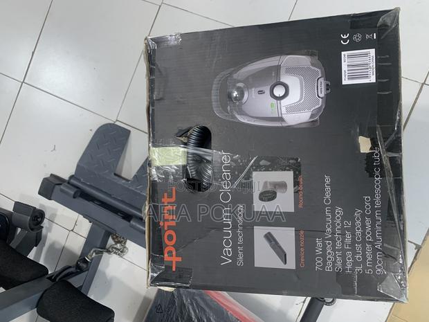 Vacuum Cleaner · Photo 3