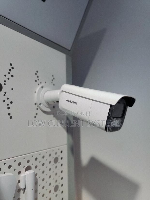 Hikvision 50m Big Light 4mp Colorvu Bullet Network Camera · Photo 4