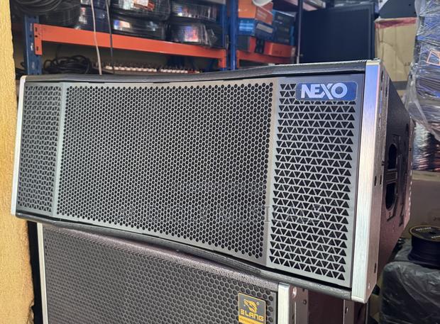 Nexo- 12-Inches Line Arrays · Photo 5