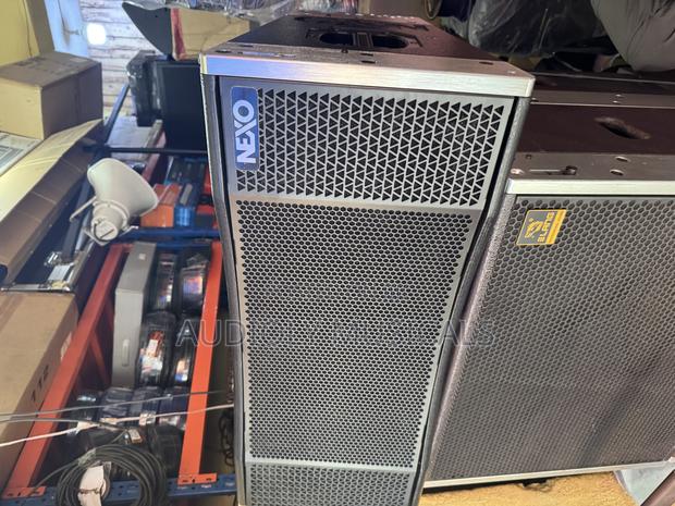 Nexo- 12-Inches Line Arrays · Photo 6