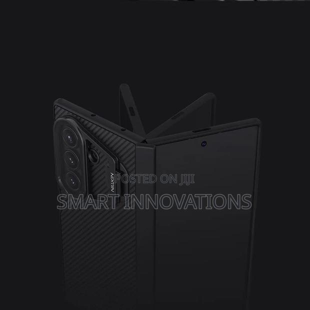 Galaxy Z Fold 8 Ultra Camshield Prop Case With Camera Cover · Photo 5