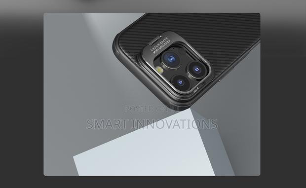Apple iPhone 16 Pro Max Camshield Prop Magnetic Case · Photo 4