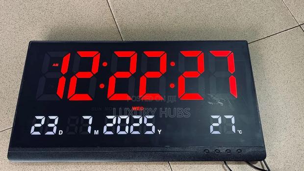 Decorative Calendar Digital Wall Clock · Photo 1