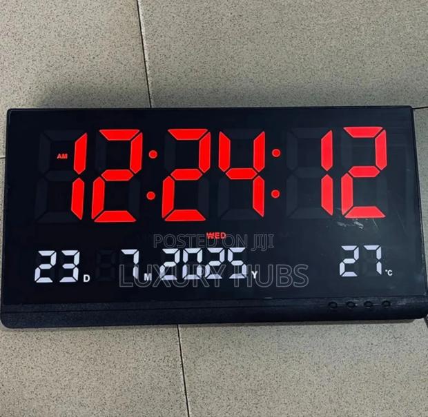 Decorative Calendar Digital Wall Clock · Photo 3