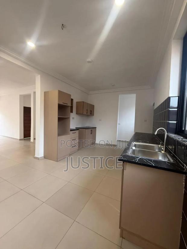 3bdrm Duplex in Oyarifa for rent · Photo 2