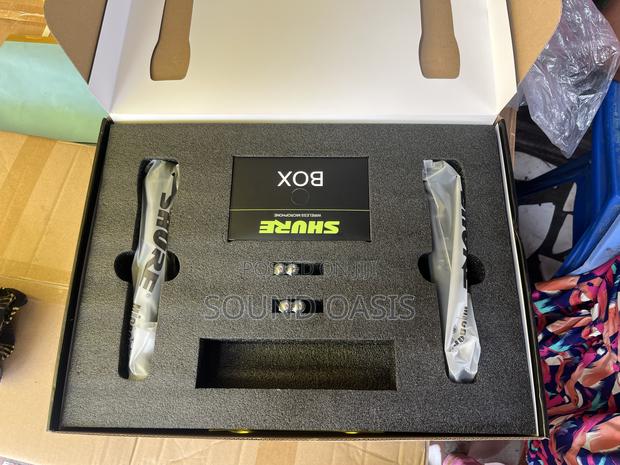 Shure SLX-D 2 in 1 Digital Microphone · Photo 5