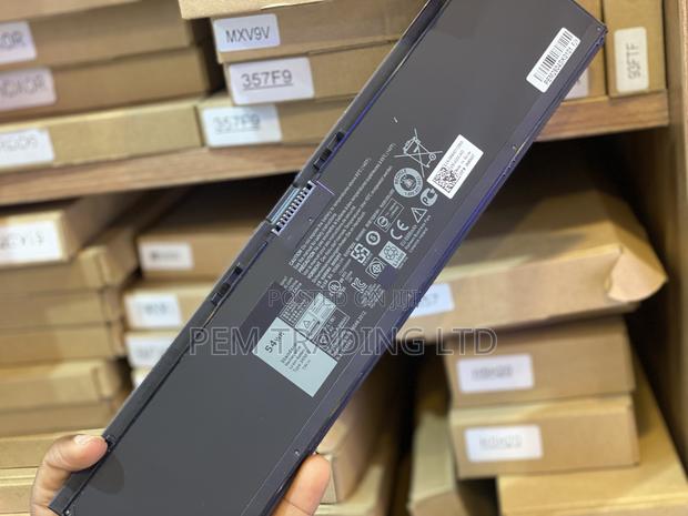 Dell 3rnfd 7.4v54wh 4-Cell Primarybattery Forseries Notebook · Photo 3