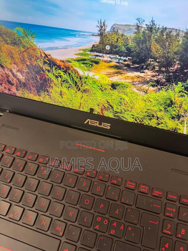 Laptop Asus G551JK 16GB Intel Core i7 SSD 512GB · Photo 6