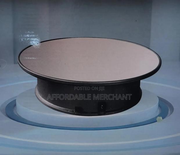Rotating Display Stand · Photo 1
