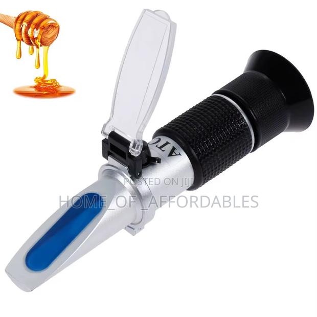 Honey Refractometer · Photo 2