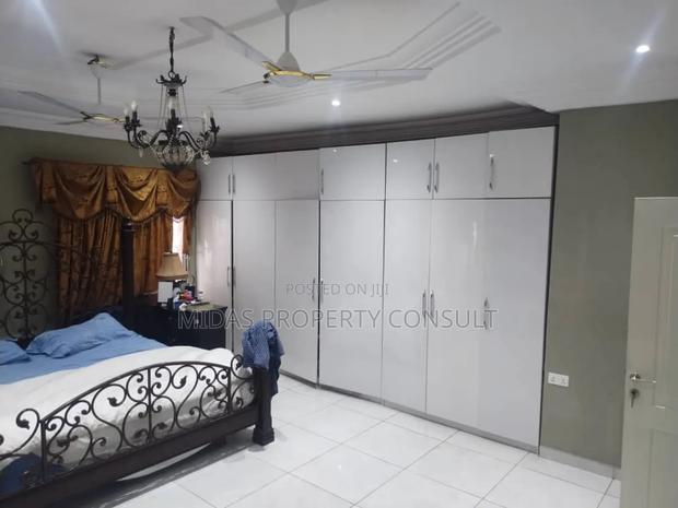 6bdrm House in East Airport for sale · Photo 4