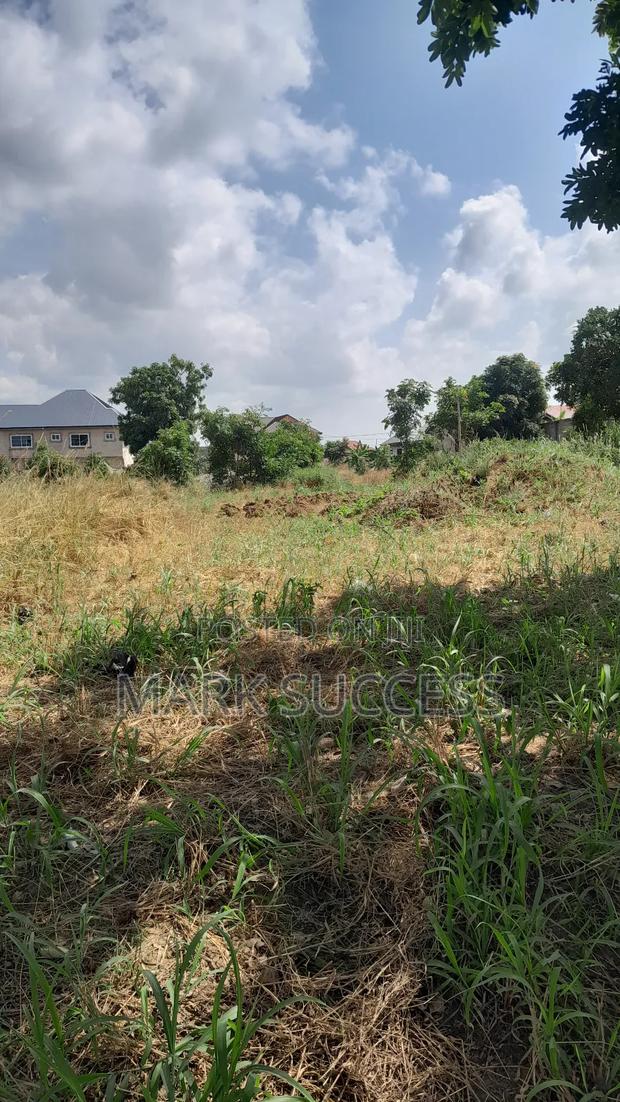 Road Side Fully Registered Plots for Sale at Ofankor Jeiriver · Photo 4