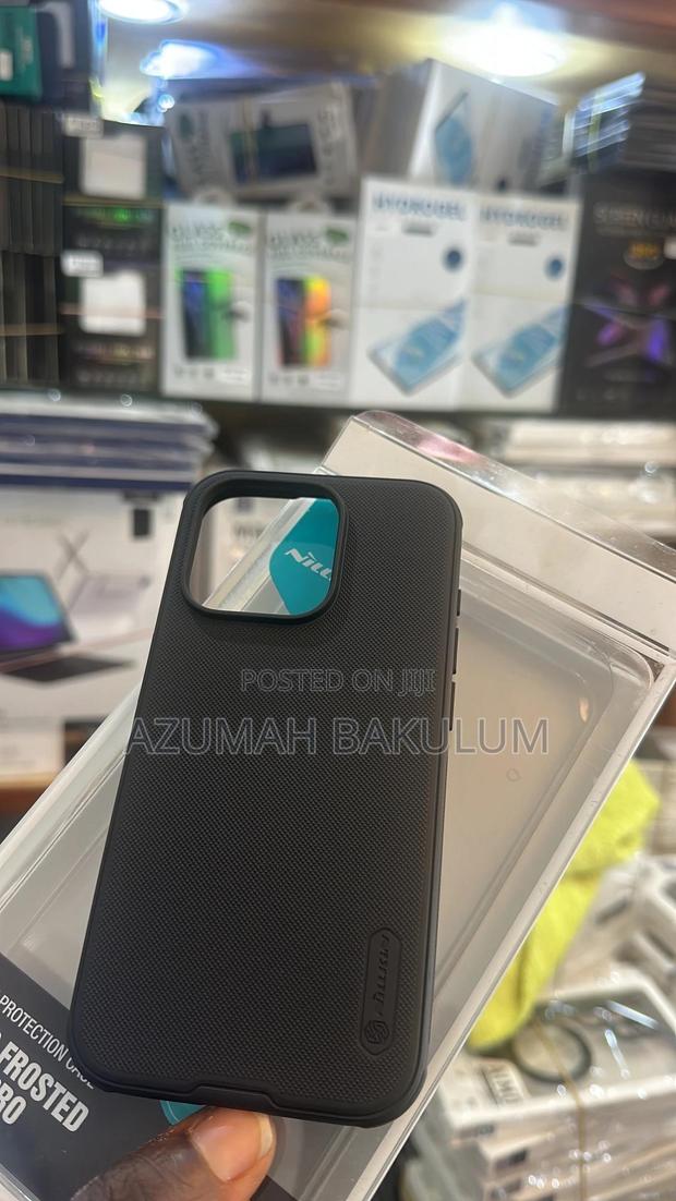iPhone15 Pro Max/15 Pro/15 15+ Frosted Shield Magnetic Case · Photo 1