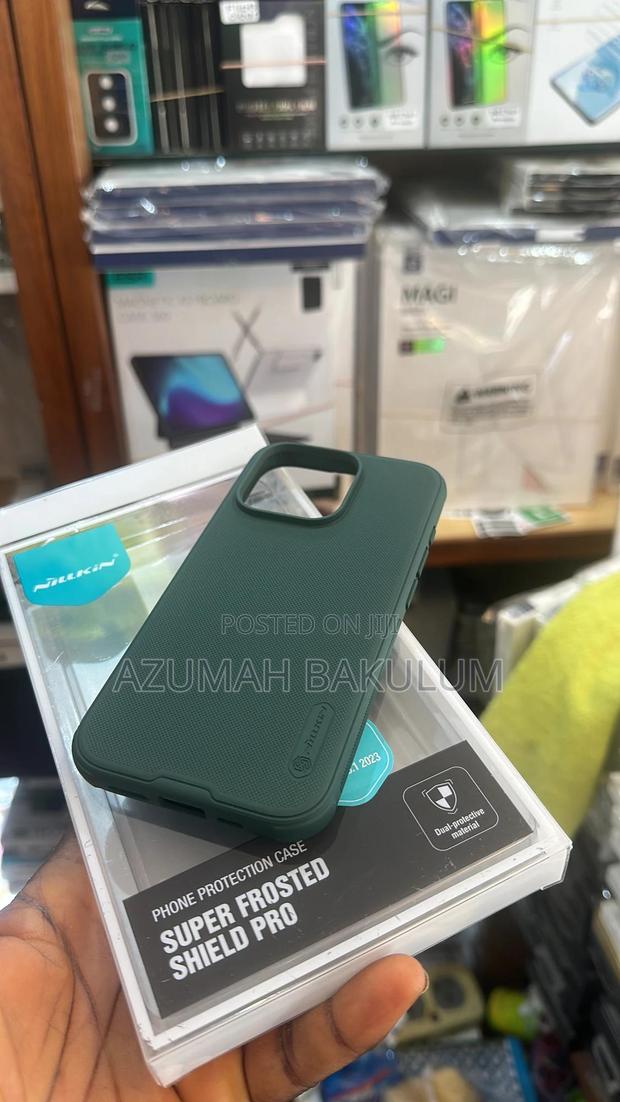 iPhone15 Pro Max/15 Pro/15 15+ Frosted Shield Magnetic Case · Photo 3