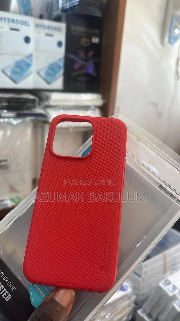 iPhone15 Pro Max/15 Pro/15 15+ Frosted Shield Magnetic Case · Photo 4