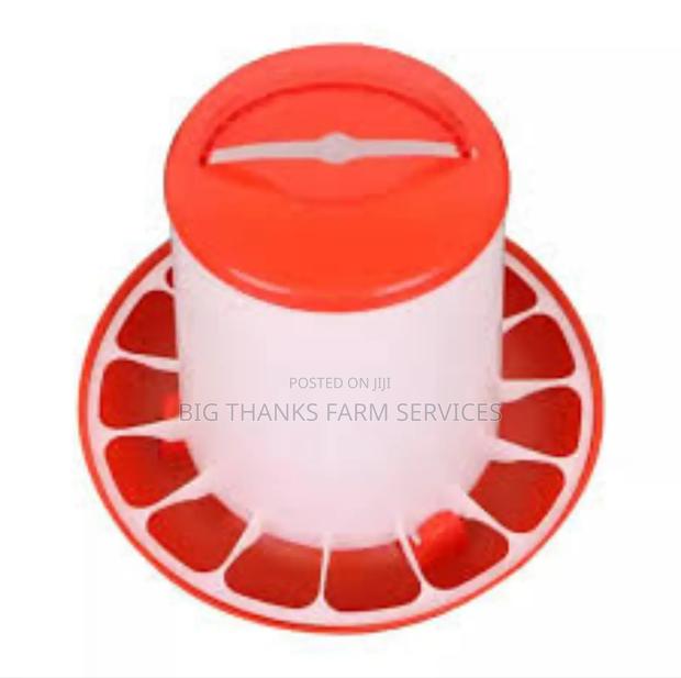12kg Fowl Feeders in Stock · Photo 1