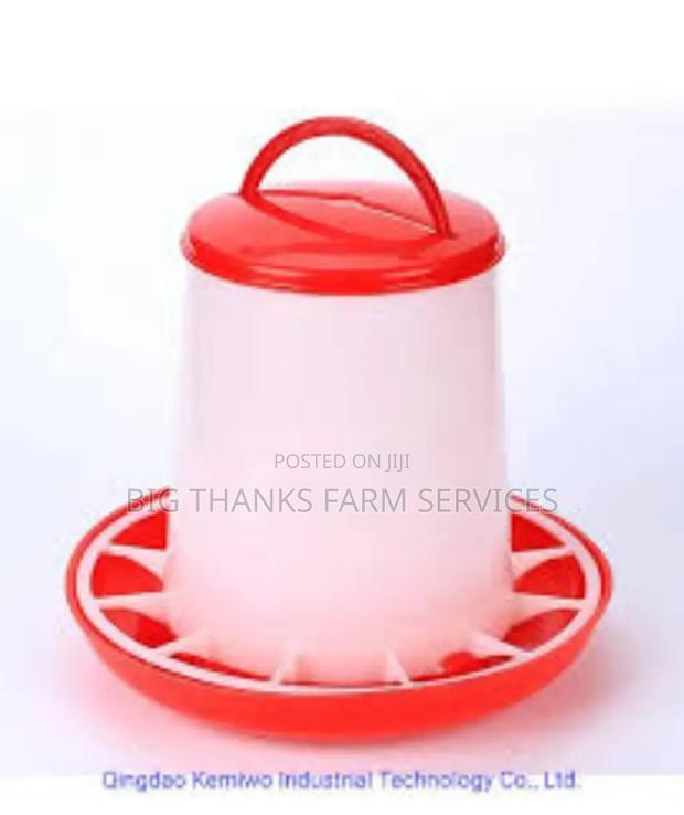 10kg Fowl Feeders · Photo 1