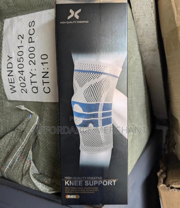 High Quality Knee Support · Photo 2
