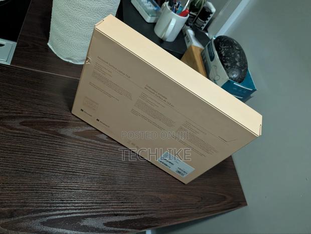 New Laptop Microsoft Surface 16GB Qualcomm Snapdragon X Elite SSD 512GB · Photo 3